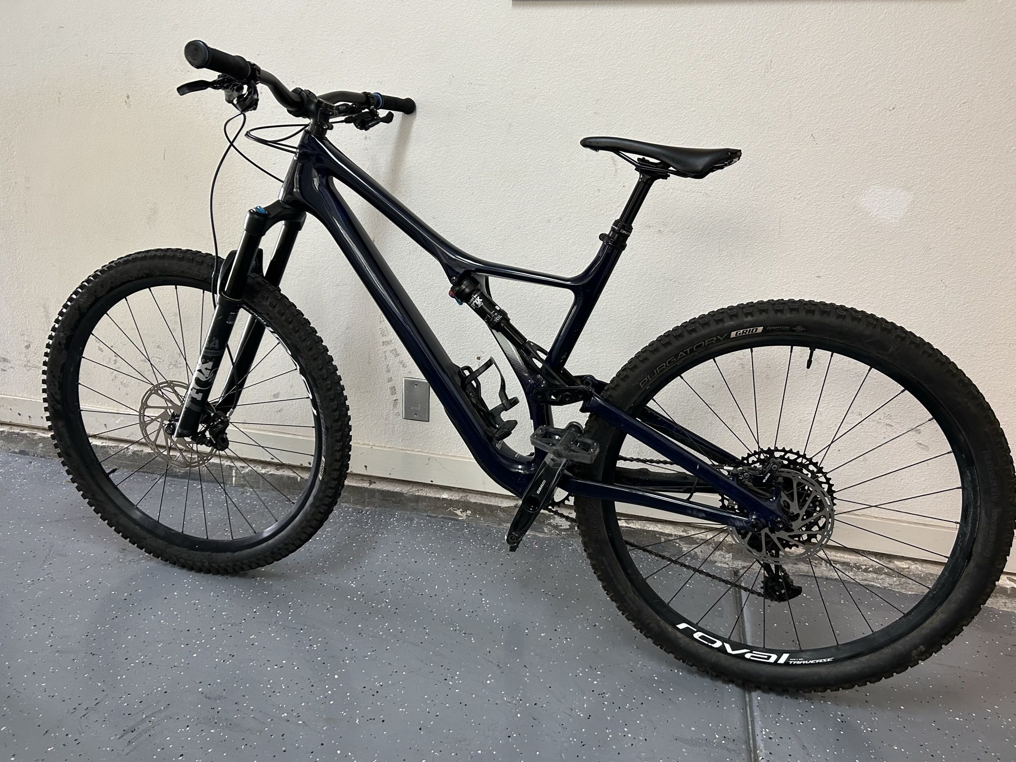 2020 Specialized StumpJumper Full Suspension Mountain Bike