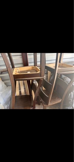 Wooden kitchen chairs