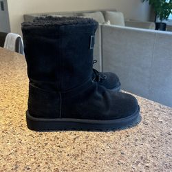 Uggs  Size W 8