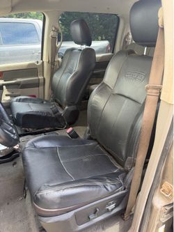 heated cooled leather seats black