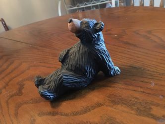 Relaxing bear decoration