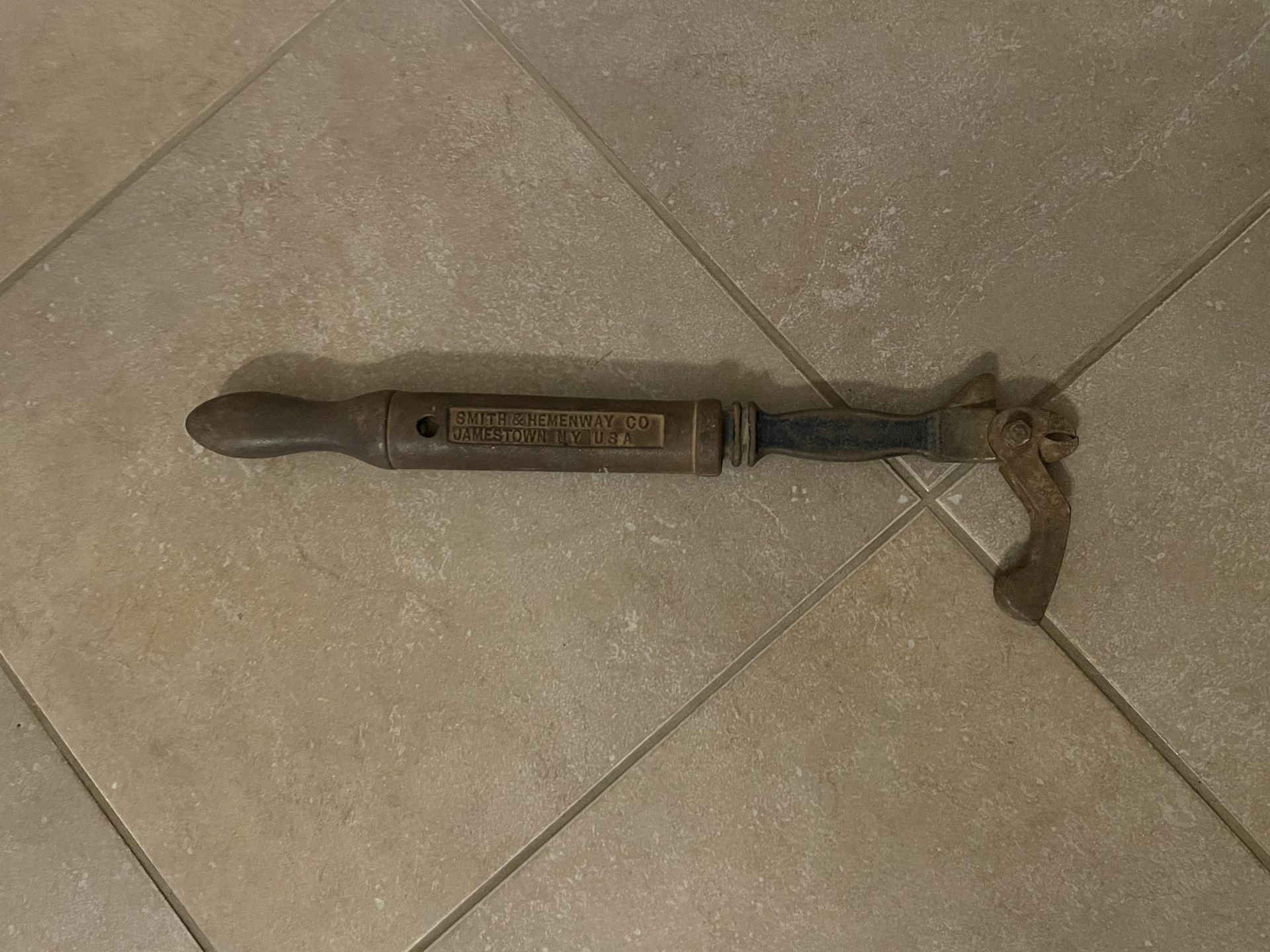 ANTIQUE SMITH & HEMENWAY CO JAMESTOWN NY U S A GIANT RED DEVIL NO 101 NAIL PULLER - 19 INCHES LONG FOR ONLY $28.00
