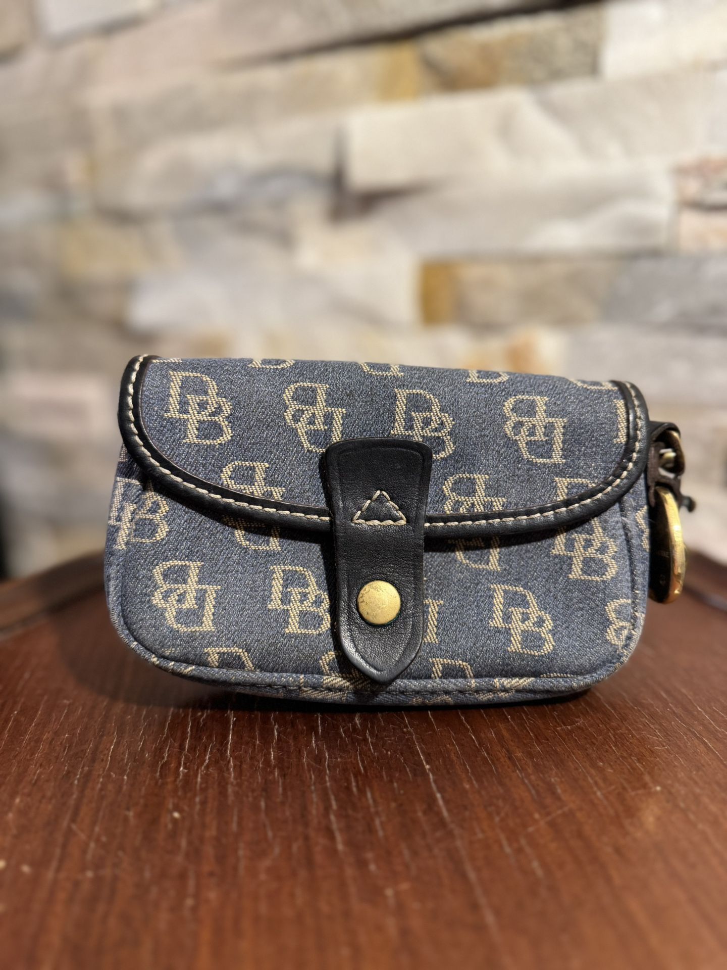 Dooney & Bourke Wristlet Blue Denim Black Leather Trim Logo Snap Pouch 6" USA #dooney&bourkewristlet#DenimWristlet #bluewristlet #dooneyandbourkehandb