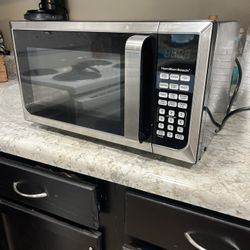  Hamilton Beach Microwave 