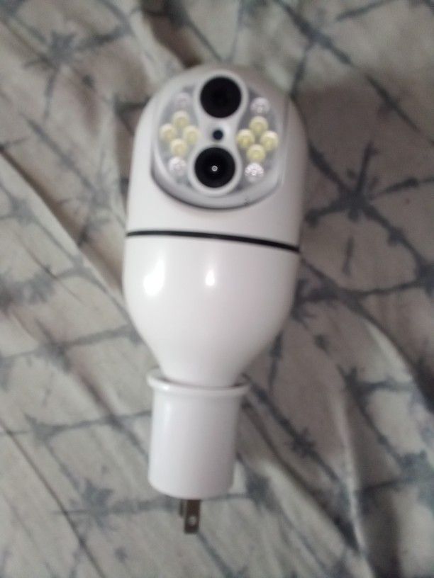 Light Socket Security Camera 