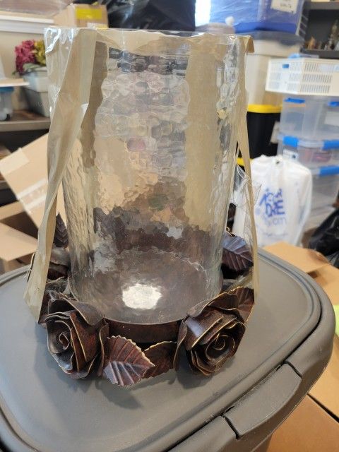 FOR SELL DECORATION GLASS VASE .......😁😊😍