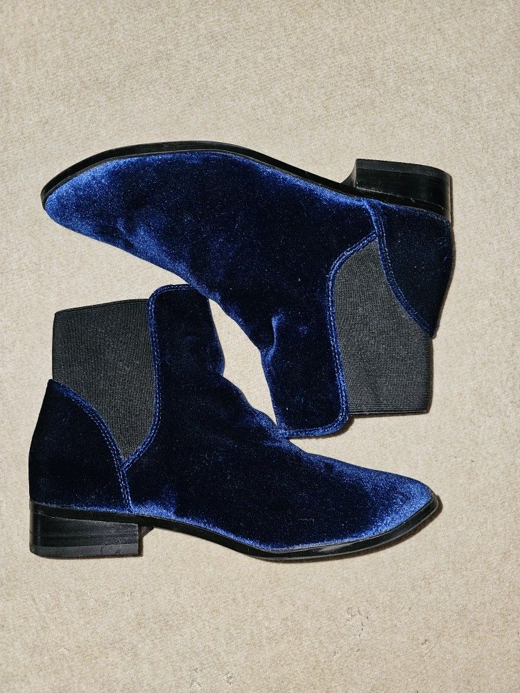Aldo Nydia Women's Electric Blue Velvet Flat Ankle Boot - Size 6.5