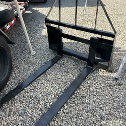 48” Bobcat Pallet Forks 