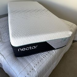 Nectar Premier Hybrid Twin XL Mattress 