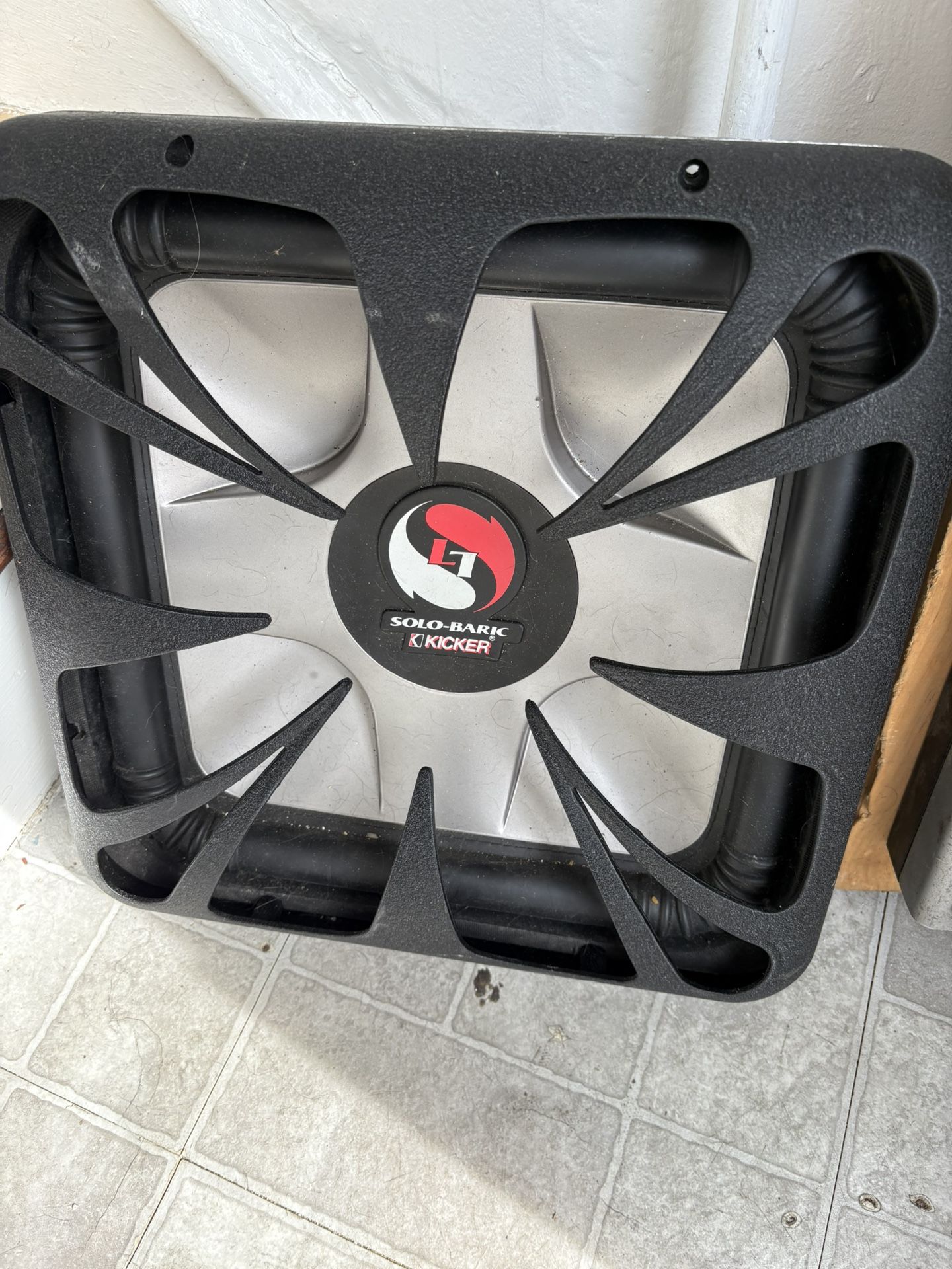 Kicker Solo Baric 12 “ L7 Square Sub Woofer.