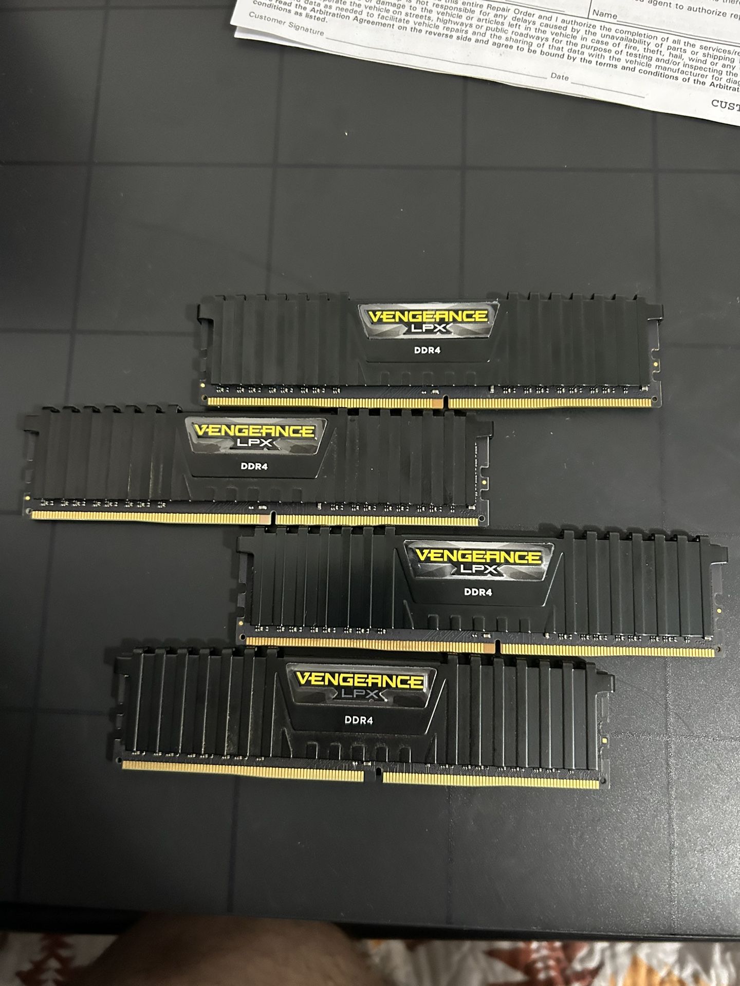32GB DDR4 RAM 2400Mhz