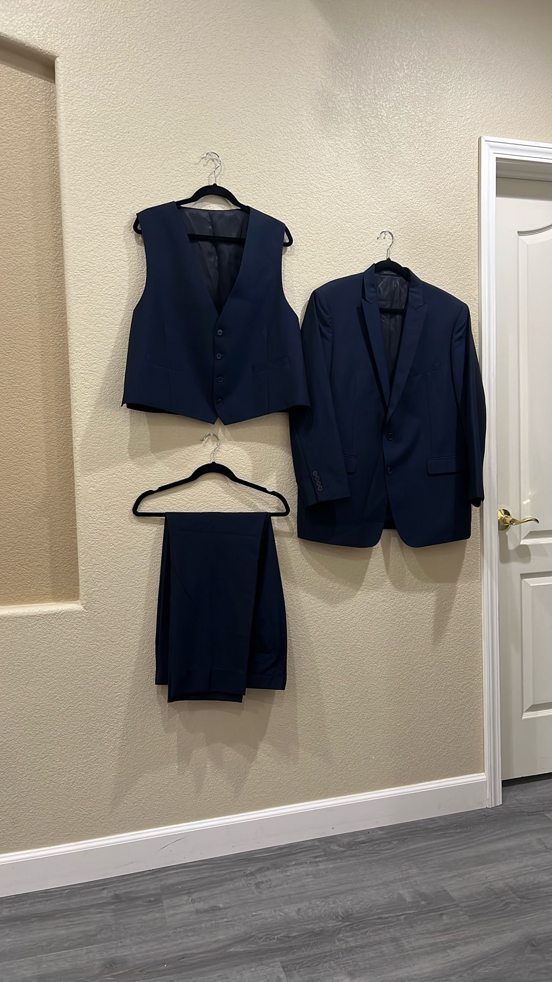 Mens Calvin Klein 3 PC Suit Set