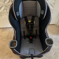 Graco EXTEND2FIT 3-1 Carseat