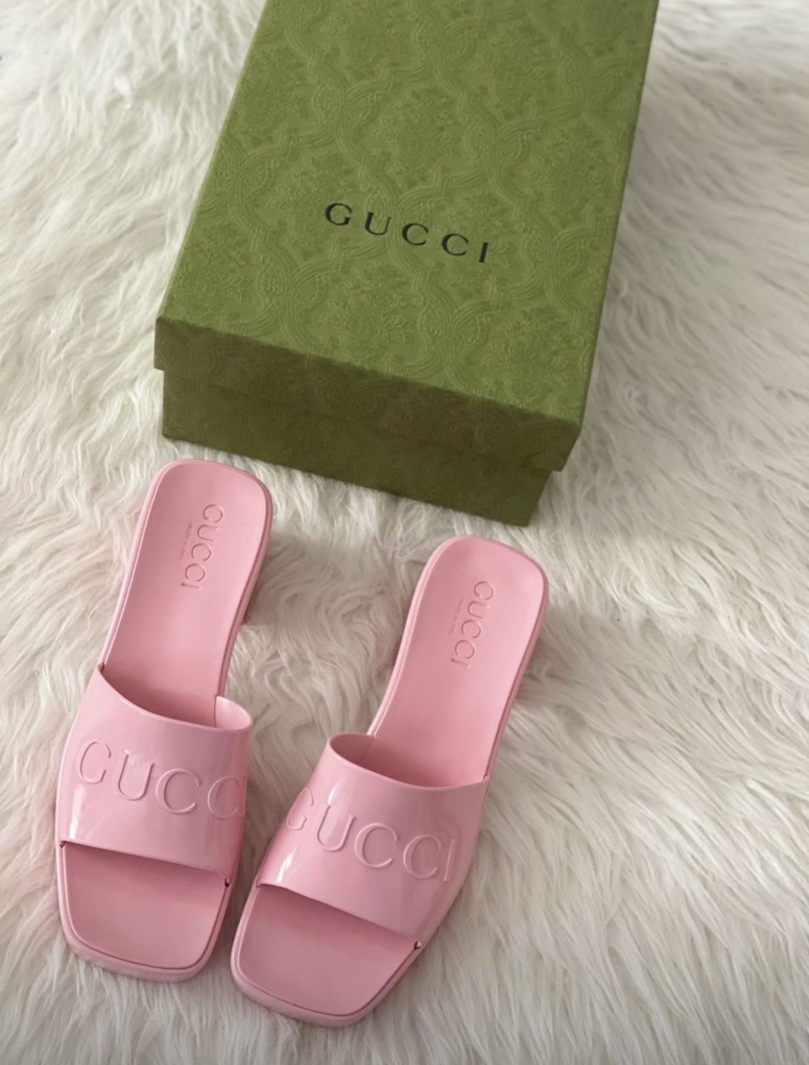 Gucci Pink Sandals