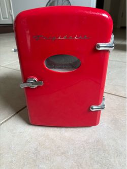Mini Frigidaire
