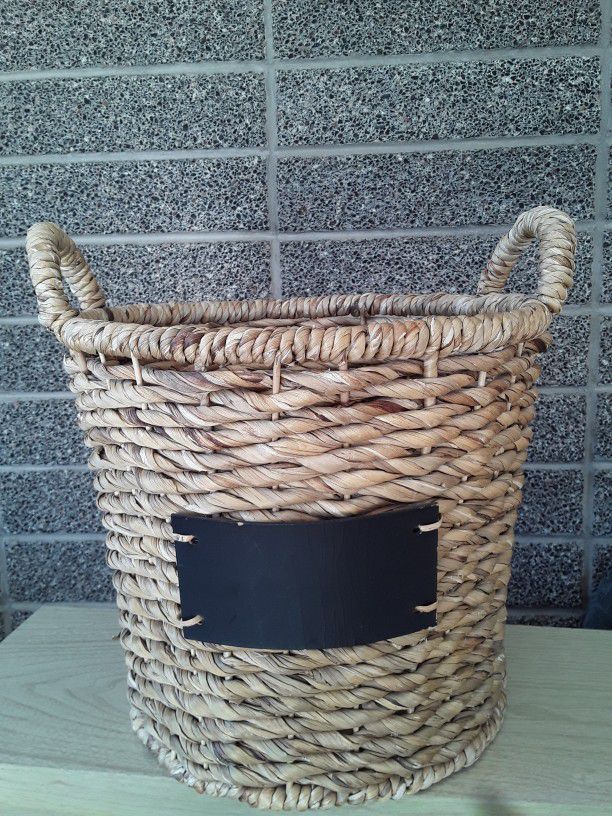 Natural Woven Basket / Plant Pot