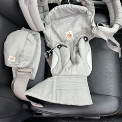 Ergo baby Omni Baby Carrier Like A Backpack In The Front