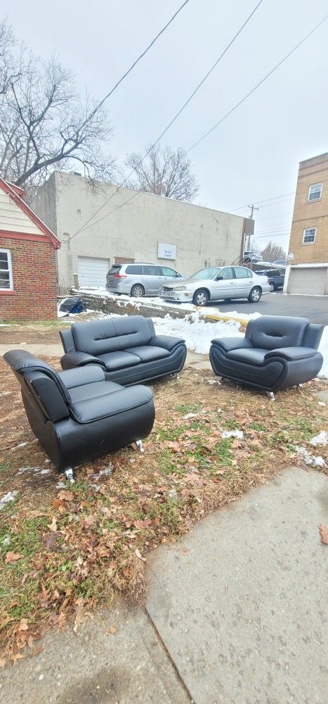 Beautiful Black Sofa Set