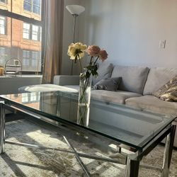 Glass & Chrome coffee/cocktail Table