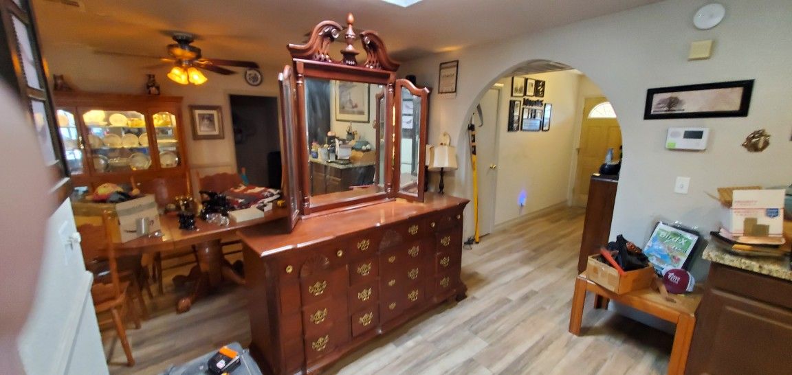 Dresser With Mirror And Nightstands