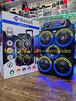 Loud Quad Woofers 8" ❗️Wireless Mic 🎤❗️XTRA BASS❗️PARTY READY 🥳🎶  - Rechargeable 🔋