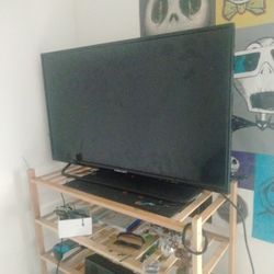 Element Flat screen Tv 