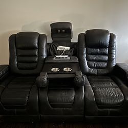 Dual Power Reclining Love Seat And Sofa