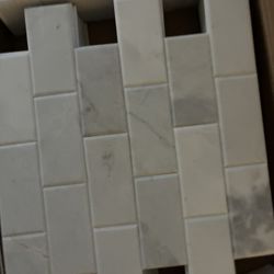 Peel & Stick Tile