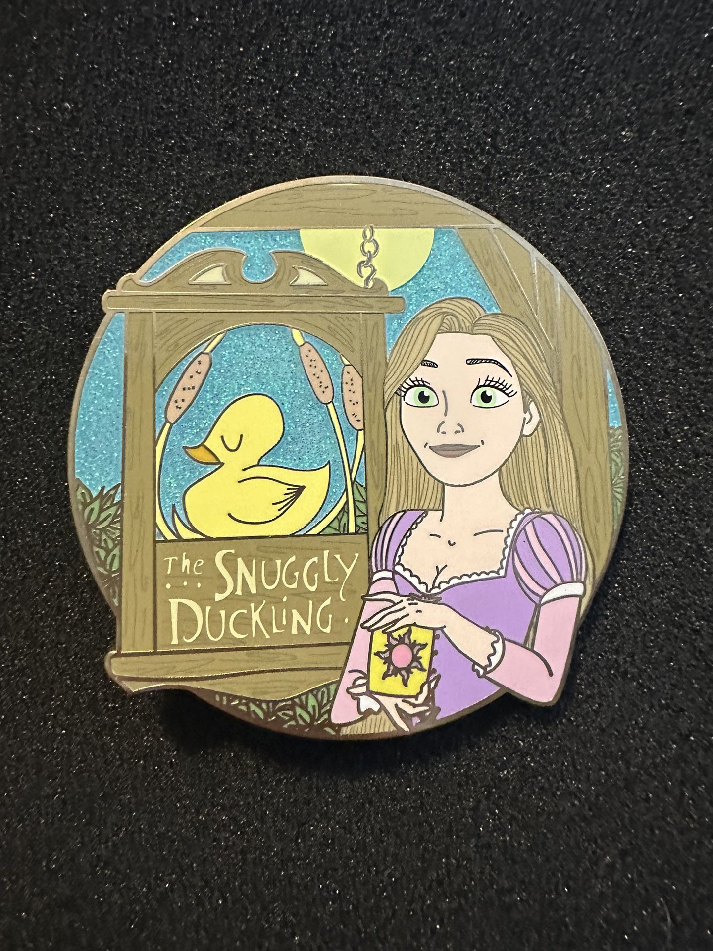 Disney Rapunzel Tangled Fantasy Pin