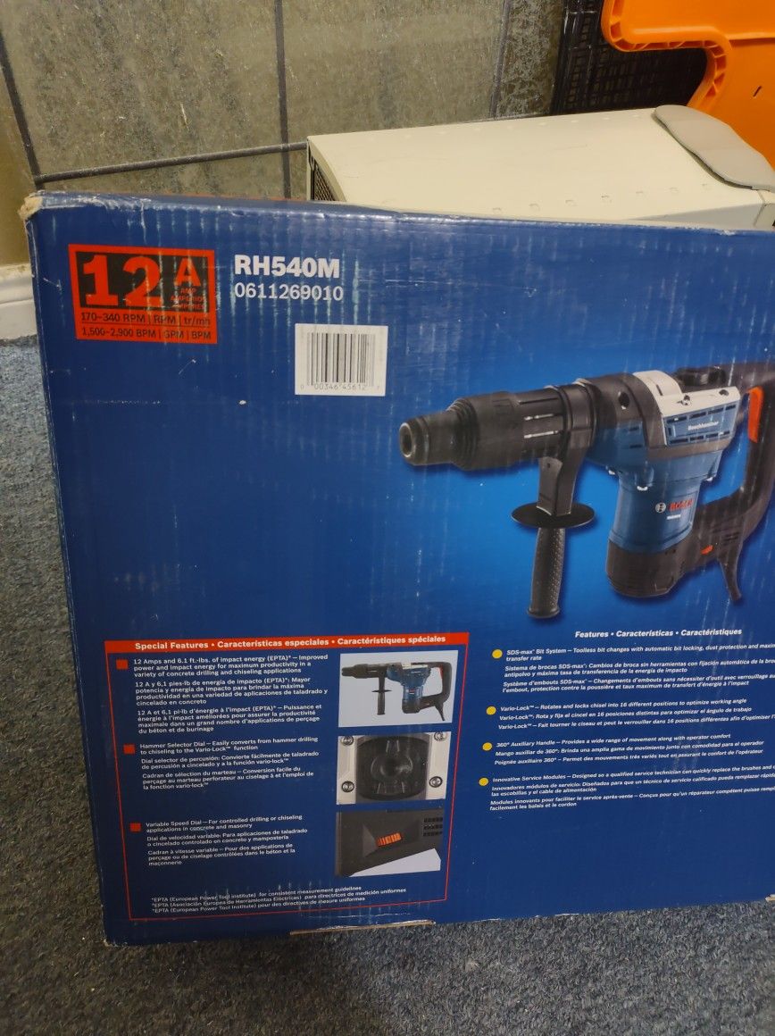 BOSCH Rotary Hammer Kit RH540M Brand New In Box