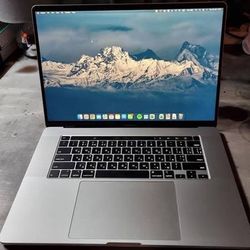 2019 16” Macbook Pro Touchbar 2.6Ghz i7 512GB 32GB RAM 