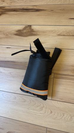 Outdoor faucet sock insulation snow