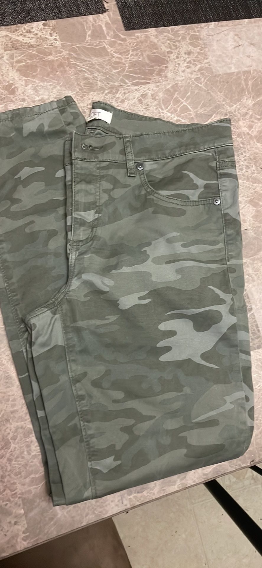 Nice Womens CamoPants And Skirt Bundle