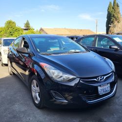 2012 Hyundai Elantra 