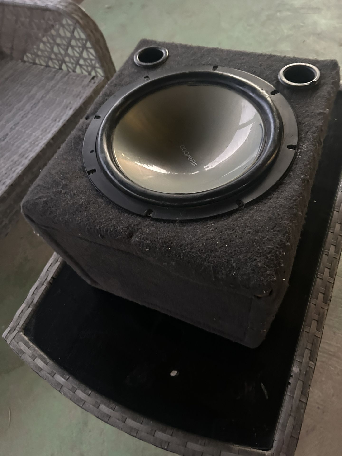 Kenwood 12 inch speaker with box