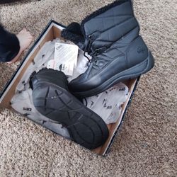 Women's Boots Size 9 Medium