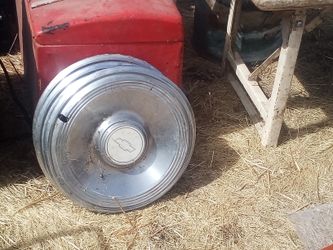 Hubcaps for a 3-legged Chevy
