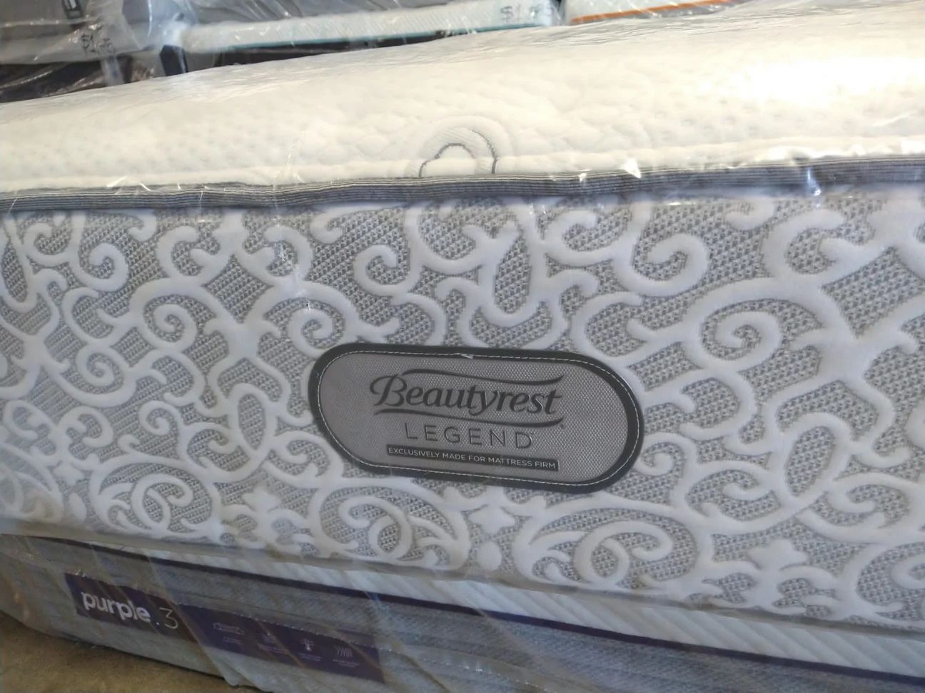 MATTRESS KING BEAUTYRESTLEGEND for Sale in ster, TX OfferUp