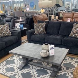 Beautiful Set, Sofa And Loveseat 