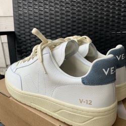 VEJA V12 Leather Sneakers Extra White Cyprus Shoe Sneaker Navy Blue Mens Size 10 EUR 41 Brand new!🔥