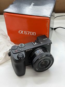 Sony A6700 + Lens