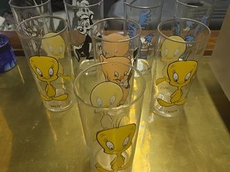 16 Vintage Pepsi Looney Tunes Collector Glasses – Two Sets