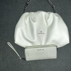 MICHAEL KORS PURSE/WALLET
