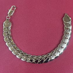 12mm wide Heavy Cuban Links bracelet ✨✨✨