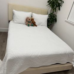 Size Full Bed Frame  And Mattress 
