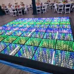LED ..DANCE FLOOR....14ft× 14ft