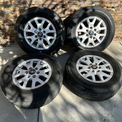 2024 Tacoma Sr5 Tires OEM 