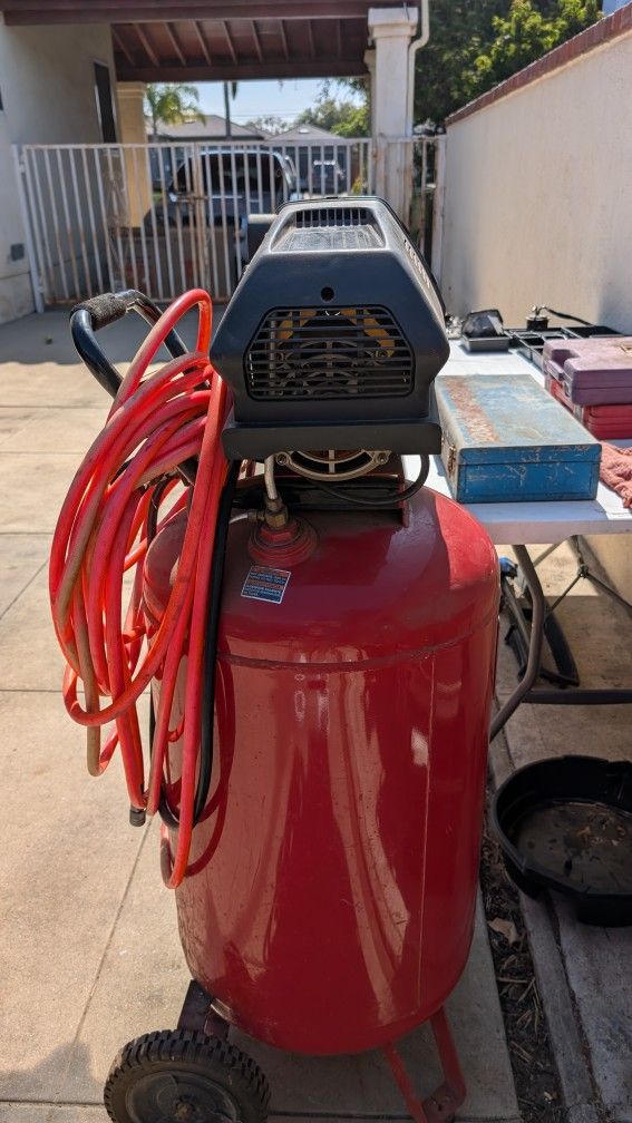 Craftsman 33 Gallon Air Compressor 6HP