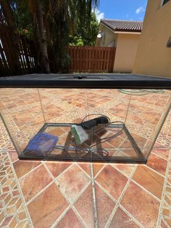 Aquarium/terrarium