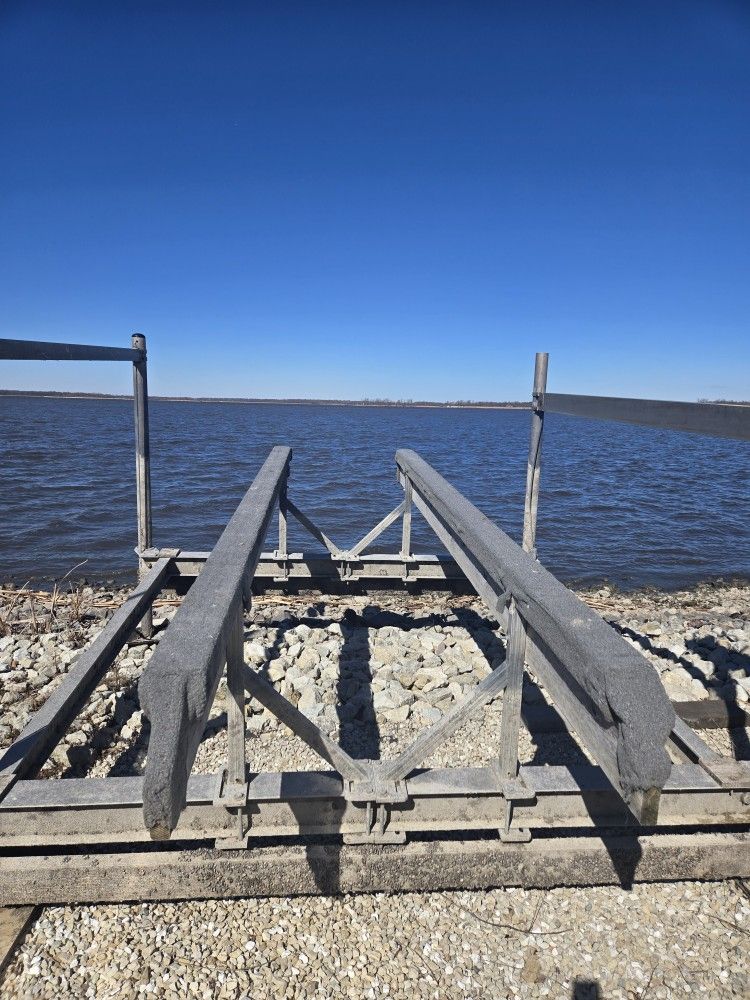 3600lb Shorestation Boat Lift